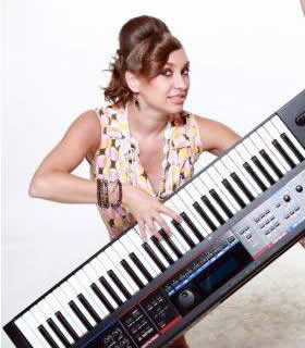 keyboard players Giza Egypt
