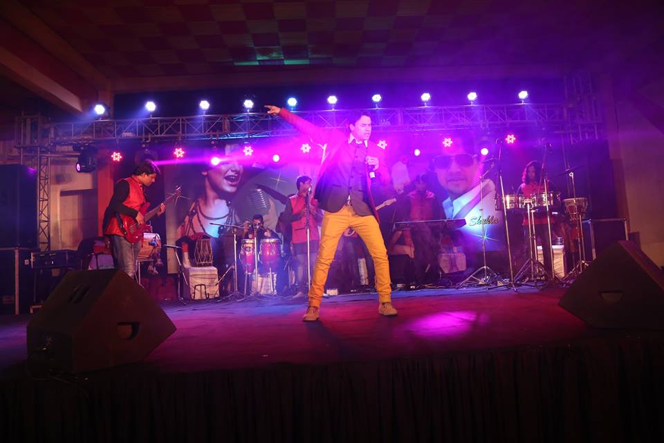 famous male singer Giza Egypt