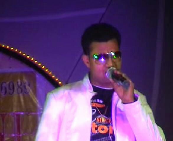 professional male singer Giza Egypt